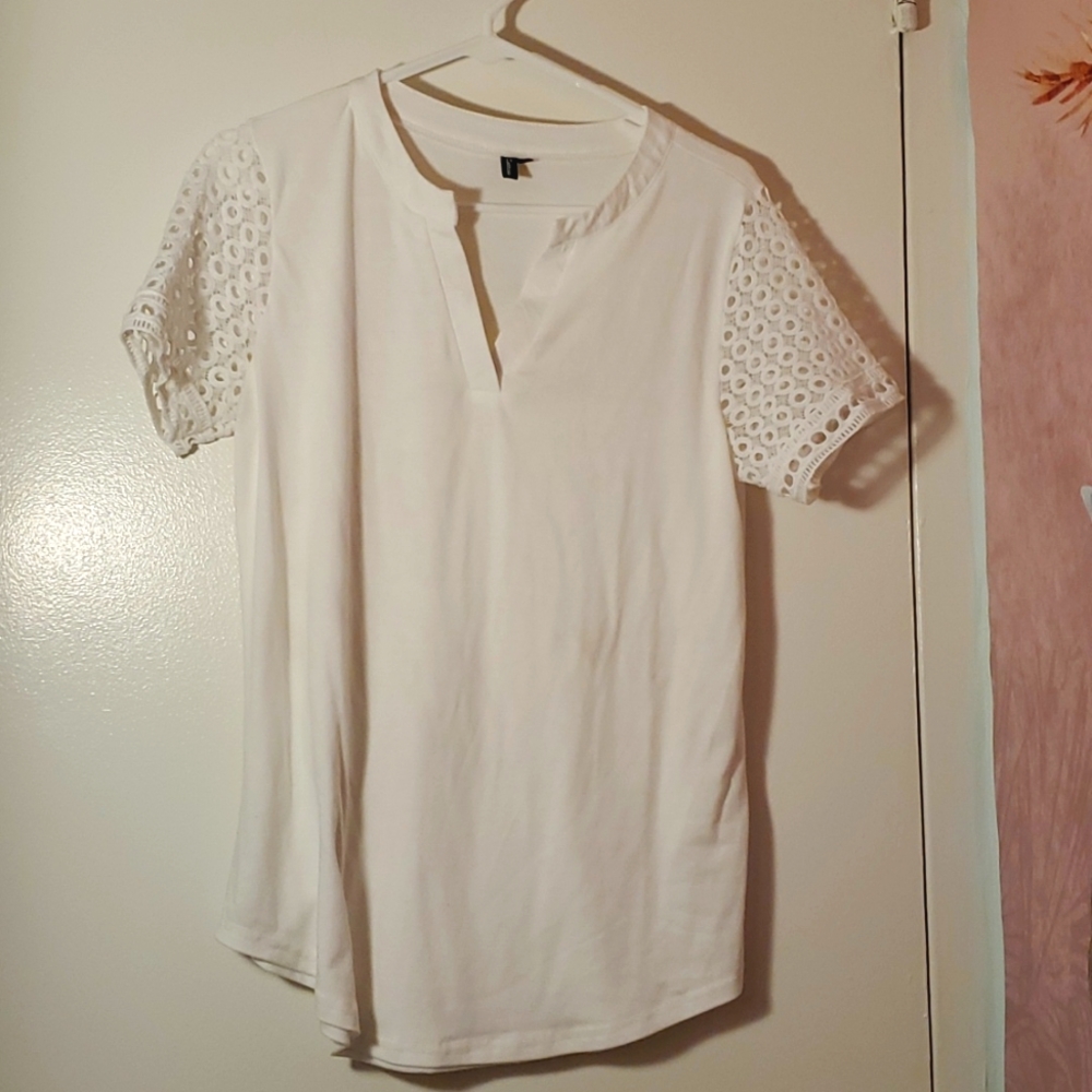 White textured sleeve shirt